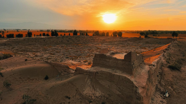 走遍中国·宁夏——中国文促会好意思术家写生创作行径走进甘肃张掖