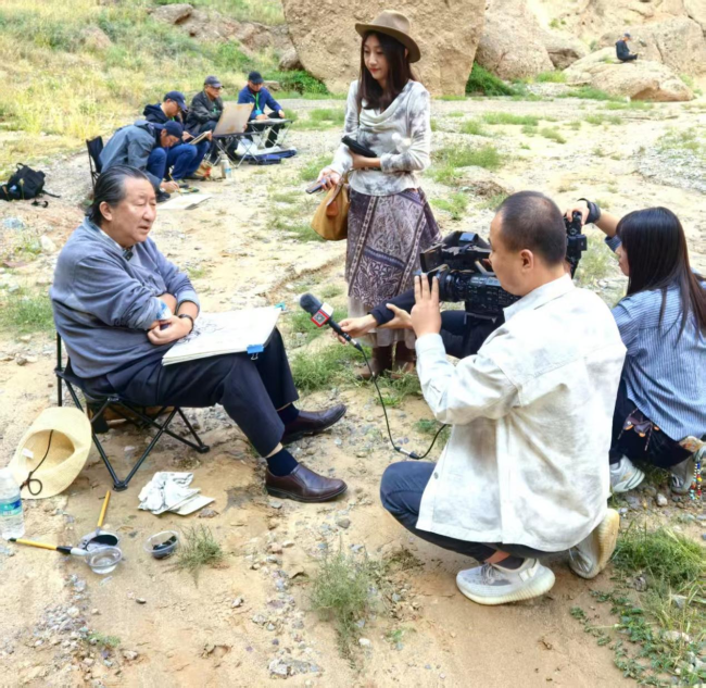 文字问说念石林 神韵写意黄河：走遍中国·甘肃——中国文促会好意思术家写生创作行径走进景泰