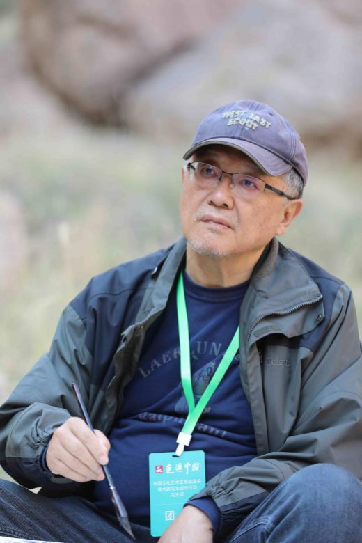 文字问说念石林 神韵写意黄河：走遍中国·甘肃——中国文促会好意思术家写生创作行径走进景泰