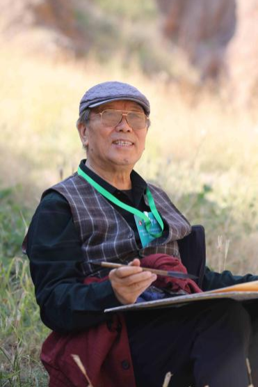 文字问说念石林 神韵写意黄河：走遍中国·甘肃——中国文促会好意思术家写生创作行径走进景泰